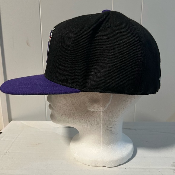 Toronto Raptors Mitchell & Ness Black Fitted Hat - Picture 2 of 5